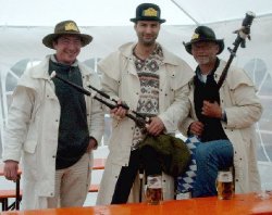 Drei mit Dudls�cken