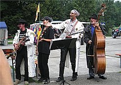 Alle zeigen auf Nefti